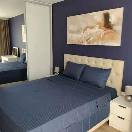 луксозен двустаен Szent Konstantin és Elena